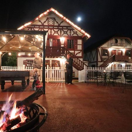 Alpine Village Inn Helen Dış mekan fotoğraf